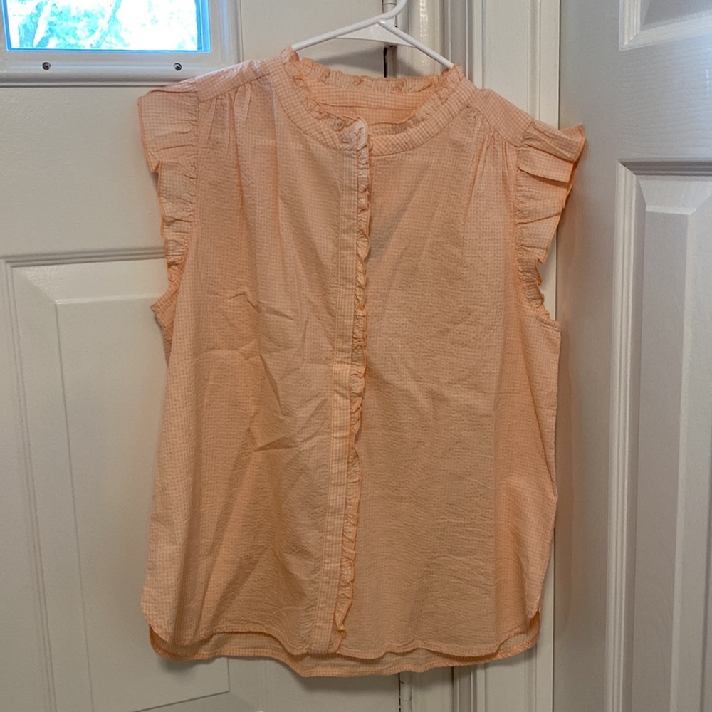LOFT short sleeve ruffle blouse.